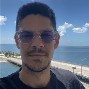 Meet your Posher, Andres